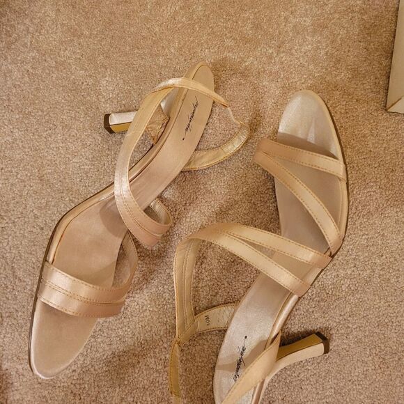 Jacqueline Ferrar fabric strappy sandal - Picture 5 of 8